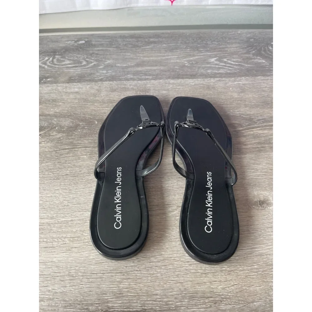 Calvin Klein EDHEN (Size W8)